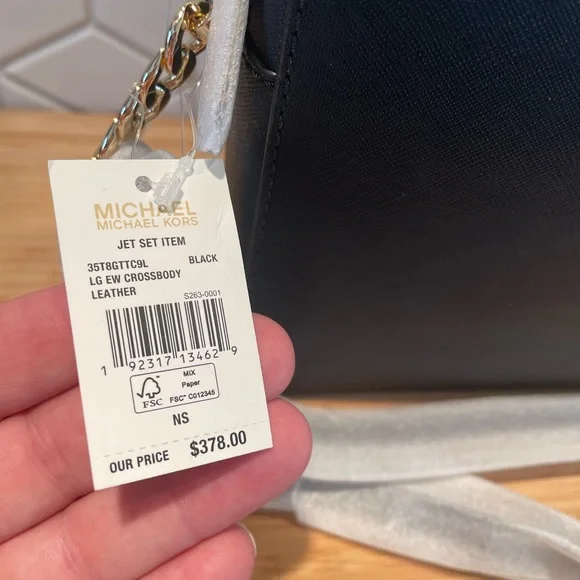 Michael Kors Crossbody Black Leather bag - Picture 3 of 4